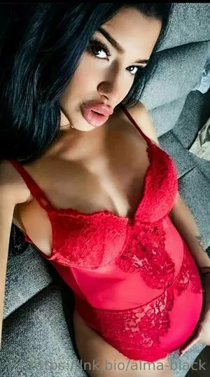 Almablack Alma Black OnlyFans Leaked Free Thumbnail Picture - #eYh2sputBy