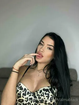 Almablack OnlyFans Leaked Free Thumbnail Picture - #A8RDsOy46a