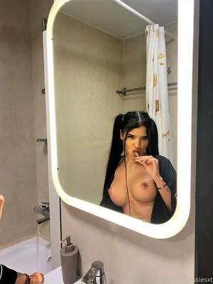 Almablack OnlyFans Leaked Free Thumbnail Picture - #FxTnxHnU5u