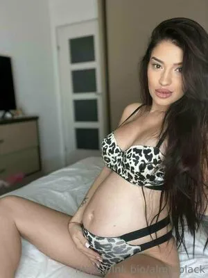 Almablack OnlyFans Leaked Free Thumbnail Picture - #dOh6TOaRnT