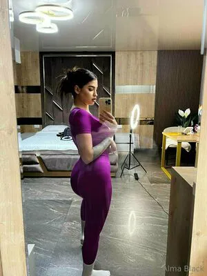 Almablack OnlyFans Leaked Free Thumbnail Picture - #klHrg2GoND