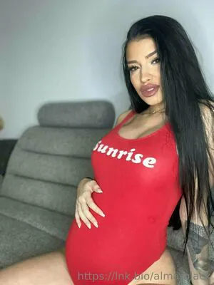 Almablack OnlyFans Leaked Free Thumbnail Picture - #s2zN1Hb5tz