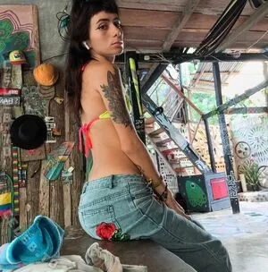 Almalibre Viajes OnlyFans Leaked Free Thumbnail Picture - #yLKg52u2Ro