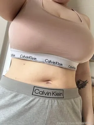 Almamaito OnlyFans Leaked Free Thumbnail Picture - #KhejmeKAFL