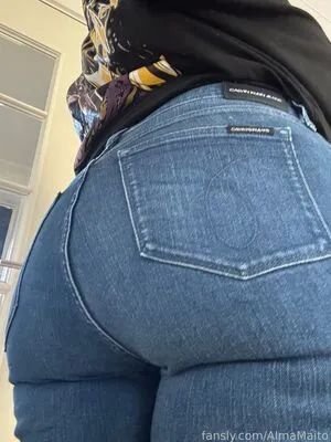 Almamaito OnlyFans Leaked Free Thumbnail Picture - #sRHY96ruK3