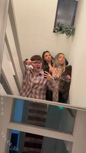 Almira Azemi OnlyFans Leaked Free Thumbnail Picture - #DSPQBimsb0