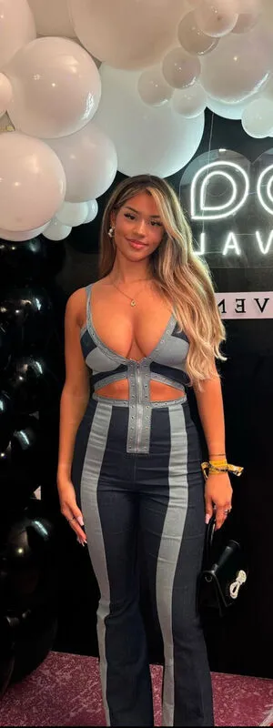 Almirra Az OnlyFans Leaked Free Thumbnail Picture - #fSalCVFAdn