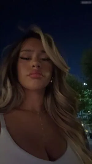 Almirra Az OnlyFans Leaked Free Thumbnail Picture - #m1kVt8tH8p