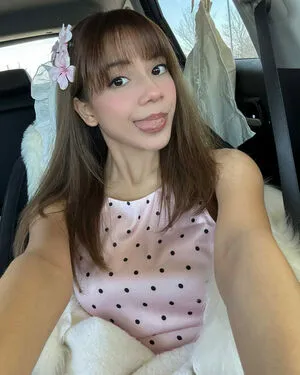 Aloeeveera OnlyFans Leaked Free Thumbnail Picture - #X146A8RSH1