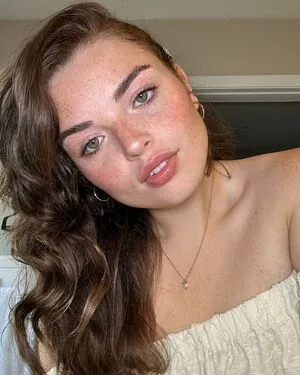 Alondra Larson OnlyFans Leaked Free Thumbnail Picture - #HANMUVmKSD