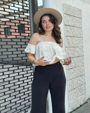 Alondra Larson OnlyFans Leaked Free Thumbnail Picture - #akaaGQh7Um