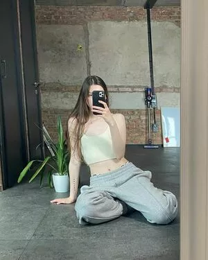 Aloona Larionova OnlyFans Leaked Free Thumbnail Picture - #e2ICVvdB7f