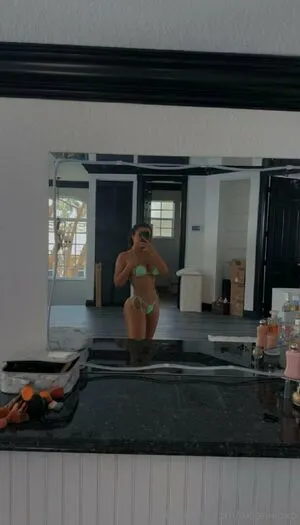 Aloraraynefree OnlyFans Leaked Free Thumbnail Picture - #ovnedV2RA2
