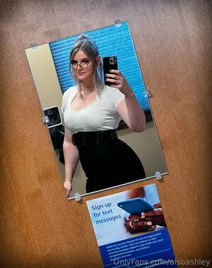 AlsoAshley OnlyFans Leaked Free Thumbnail Picture - #AxSA9hu8LS
