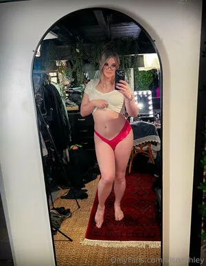 AlsoAshley OnlyFans Leaked Free Thumbnail Picture - #t5ey0i7Zd4
