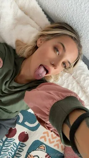 Altbarb1e OnlyFans Leaked Free Thumbnail Picture - #plXGIaOxEr