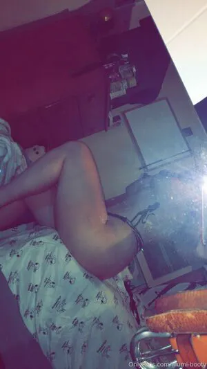 Alumi Booty OnlyFans Leaked Free Thumbnail Picture - #DVWf37Px4s