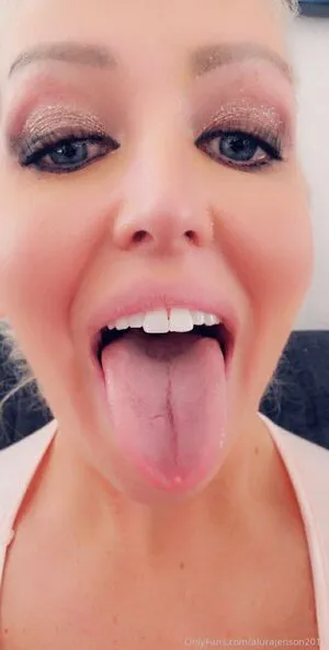 Alurajenson2011 OnlyFans Leaked Free Thumbnail Picture - #t3GgcXE58W