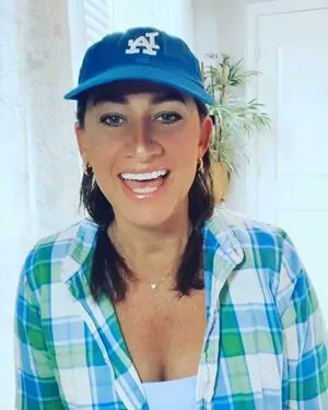 Aly Simmons Gwin OnlyFans Leaked Free Thumbnail Picture - #iLWyaCrCIs