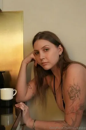 Alyaaska OnlyFans Leaked Free Thumbnail Picture - #8CA5wL8Tph