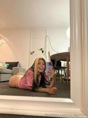 Alyce Violet OnlyFans Leaked Free Thumbnail Picture - #GdJGLs3QLi