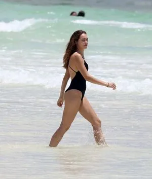 Alycia Debnam Carey OnlyFans Leaked Free Thumbnail Picture - #00B7qnAdrh