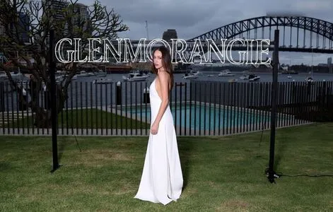 Alycia Debnam Carey OnlyFans Leaked Free Thumbnail Picture - #0GVpdg2cjI