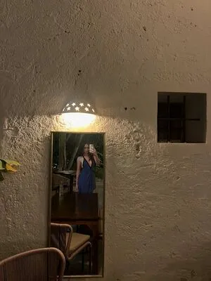 Alycia Debnam Carey OnlyFans Leaked Free Thumbnail Picture - #GBCr3DFCDA