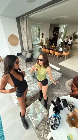 Alycia Debnam Carey OnlyFans Leaked Free Thumbnail Picture - #So2rL3YvZS