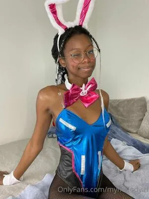 Alycia Elvie OnlyFans Leaked Free Thumbnail Picture - #8AII0c29iE