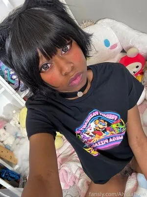 Alyciaelvie OnlyFans Leaked Free Thumbnail Picture - #OWsYOleYwr