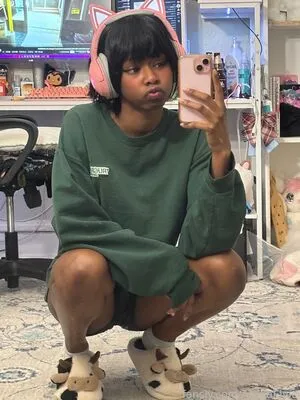 Alyciaelvie OnlyFans Leaked Free Thumbnail Picture - #kr6Xzb5kra