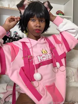 Alyciaelvie OnlyFans Leaked Free Thumbnail Picture - #vewSILe4DY