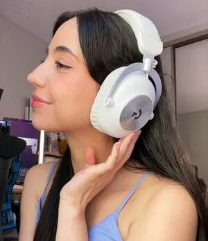 Alyek OnlyFans Leaked Free Thumbnail Picture - #Dba8eoyCzs