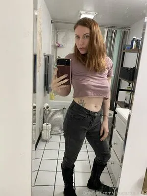 Alymoonfree OnlyFans Leaked Free Thumbnail Picture - #S9Yh2xSkSO