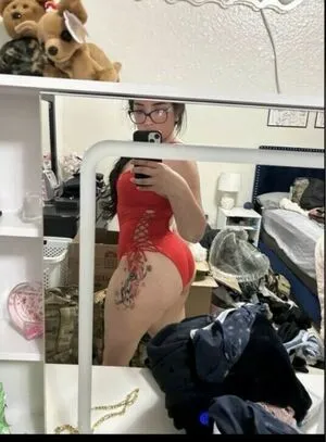 Alys2hot4u OnlyFans Leaked Free Thumbnail Picture - #KB93J4uYy1