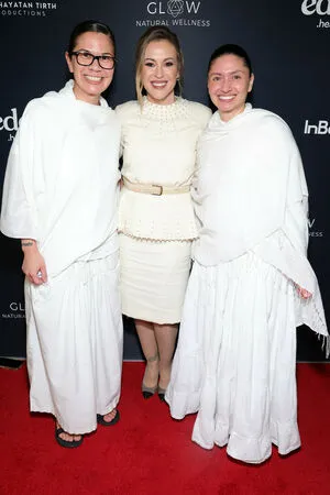 Alyssa Milano OnlyFans Leaked Free Thumbnail Picture - #GP5kn6lmm5