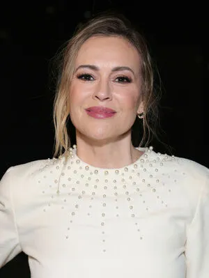Alyssa Milano OnlyFans Leaked Free Thumbnail Picture - #gGuKOOdfX2