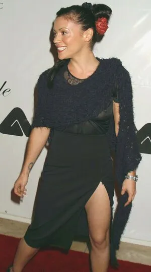 Alyssa Milano OnlyFans Leaked Free Thumbnail Picture - #odxMoKD5LL