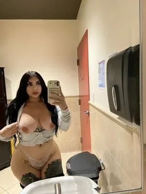 Alyssa Noelle OnlyFans Leaked Free Thumbnail Picture - #FW1Khhx900