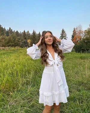 Alyssa Rose OnlyFans Leaked Free Thumbnail Picture - #ZjZkLWKcjV