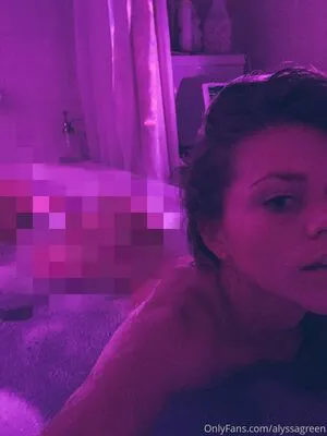 Alyssagreen OnlyFans Leaked Free Thumbnail Picture - #CwRyOmGnMX