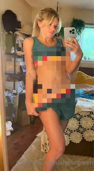 Alyssagreen OnlyFans Leaked Free Thumbnail Picture - #q1KUMxl9MI