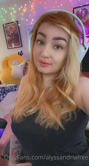 Alyssandriafree OnlyFans Leaked Free Thumbnail Picture - #5G9aHDARFN