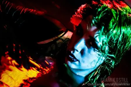 Alysswinkler OnlyFans Leaked Free Thumbnail Picture - #1NR1vy7t1c