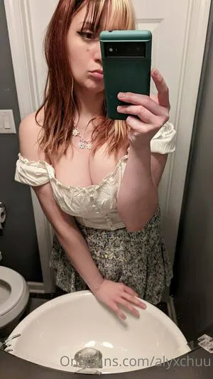 Alyxchuu OnlyFans Leaked Free Thumbnail Picture - #HFK4TYa9B0
