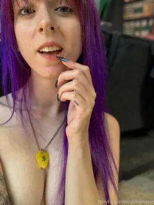 Alyxeclypse OnlyFans Leaked Free Thumbnail Picture - #5VzeUoFvO8