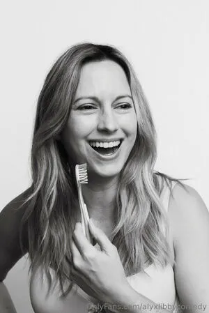 Alyxlibbycomedy OnlyFans Leaked Free Thumbnail Picture - #tKDL8rnjHN