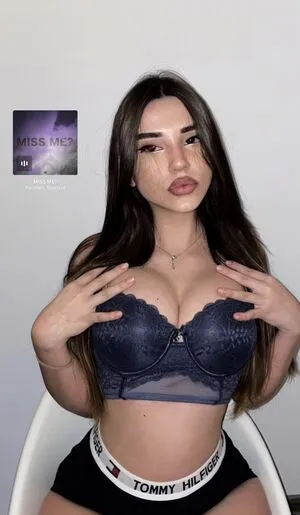 Amaliemfr OnlyFans Leaked Free Thumbnail Picture - #9ZyjLLqflr