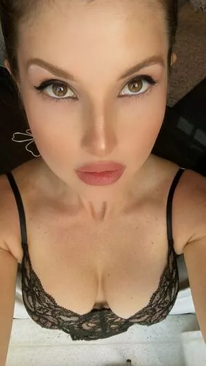 Amanda Cerny OnlyFans Leaked Free Thumbnail Picture - #K1xD8hvXhW